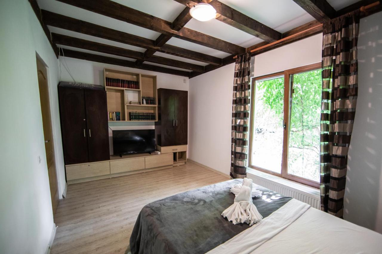 Casa Arcadia 1 Piscina,Jacuzzi, Sauna บูเซา ภายนอก รูปภาพ