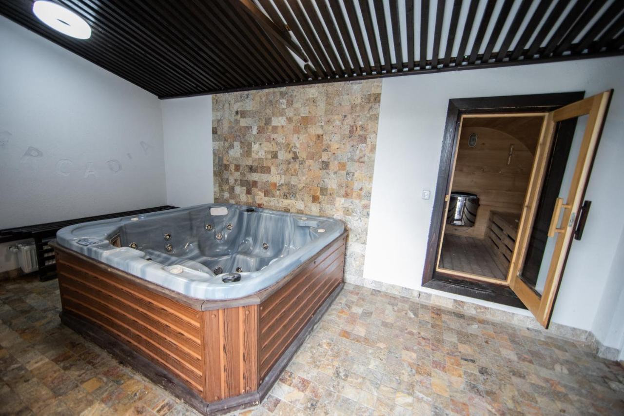 Casa Arcadia 1 Piscina,Jacuzzi, Sauna บูเซา ภายนอก รูปภาพ